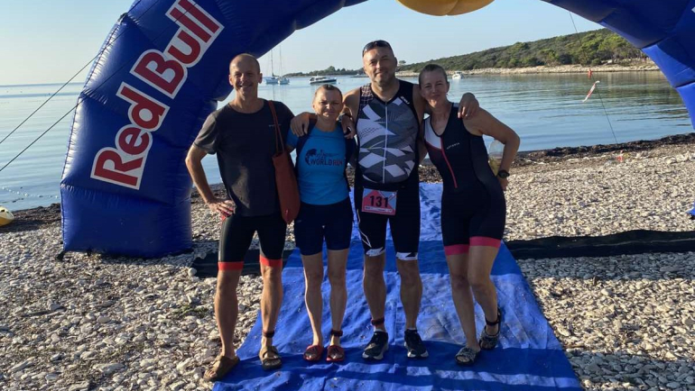 Sjajni nastup članova TK Marathon 95 na triatlonu na Dugom otoku